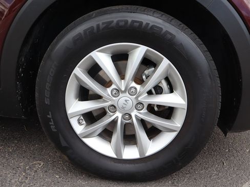 Used 2016 Kia Sorento LX w/ LX Convenience Package AWD/4WD image 46