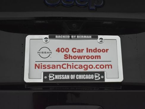 Used 2018 Jeep Grand Cherokee Laredo AWD/4WD image 39