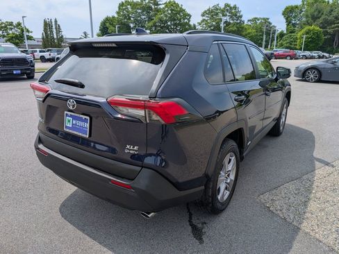 Used 2025 Toyota RAV4 XLE w/ Convenience Package AWD/4WD image 6