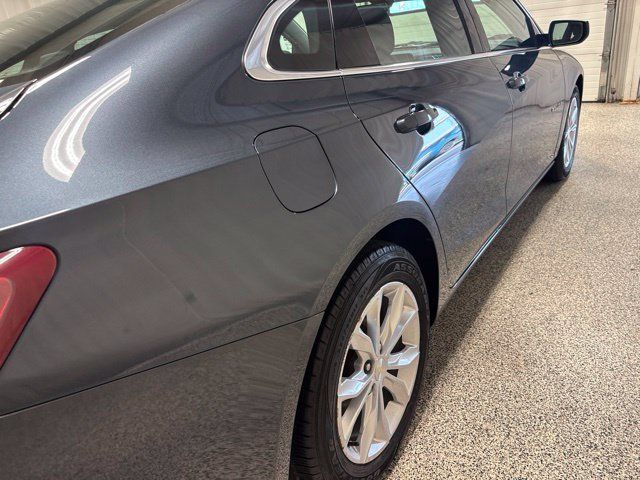Used 2020 Chevrolet Malibu LT FWD image 9