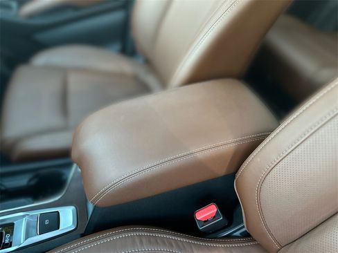 Used 2024 Subaru Ascent Touring image 23