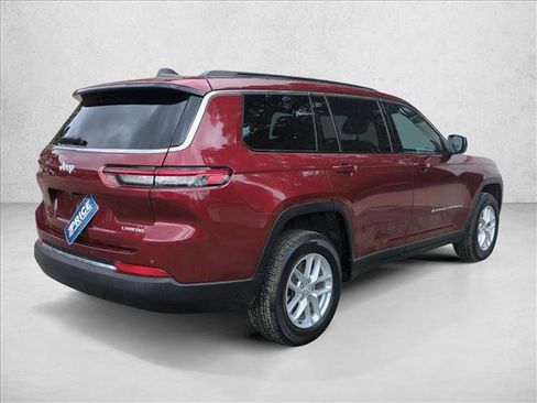 Used 2024 Jeep Grand Cherokee L Laredo RWD image 6