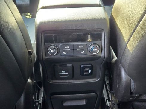 Used 2017 GMC Acadia Denali w/ Technology Package image 18