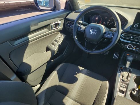 Used 2025 Honda Civic Sport image 16