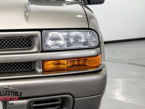 Used 2000 Chevrolet S10 Pickup LS w/ Preferred Equipment Group RWD image 42
