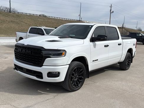 Used 2025 RAM 1500 Limited image 12