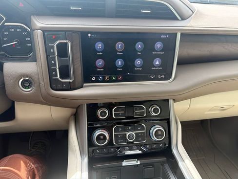 Used 2021 GMC Yukon Denali w/ Denali Ultimate Package RWD image 12