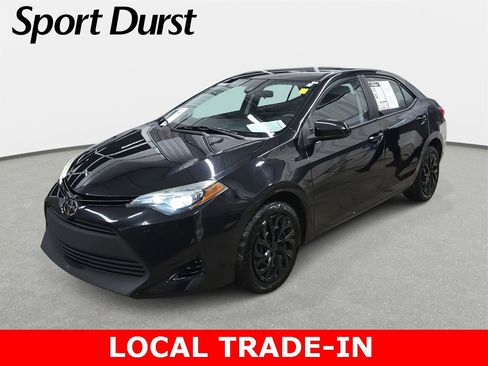Used 2018 Toyota Corolla LE image 1