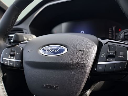 Used 2023 Ford Escape Active AWD/4WD image 19