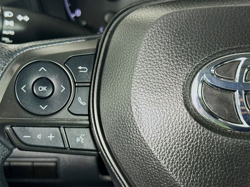 Used 2024 Toyota Corolla LE FWD image 11