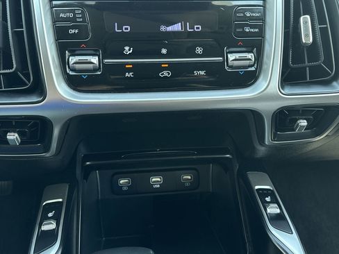 Used 2022 Kia Sorento S image 20