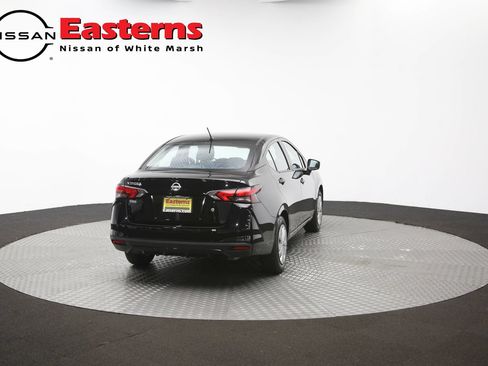 Used 2025 Nissan Versa S FWD image 37