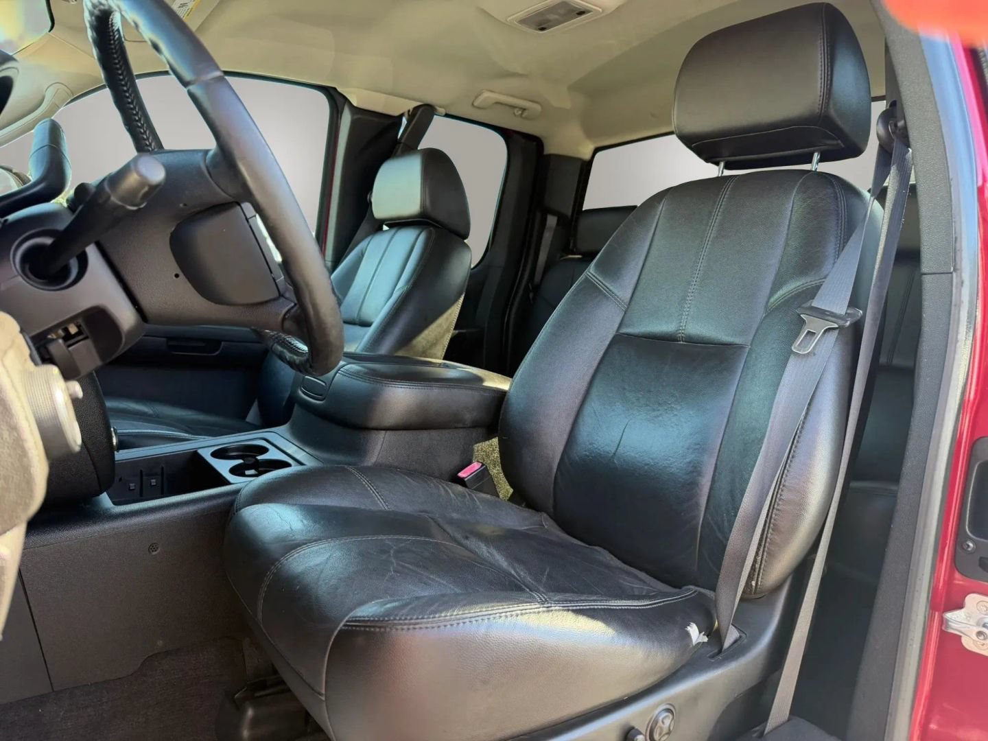 Used 2007 Chevrolet Silverado 1500 LTZ w/ EZ-Lift Tailgate Package RWD image 11