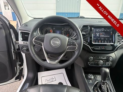 Used 2019 Jeep Cherokee Limited w/ Safetytec Group image 16