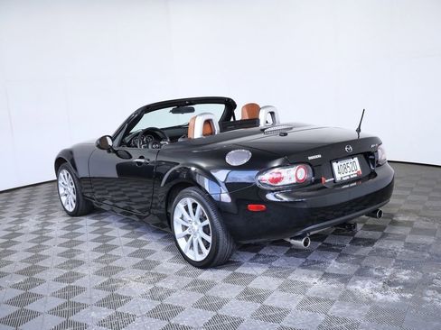 Used 2008 MAZDA MX-5 Miata Grand Touring w/ Premium Pkg image 6