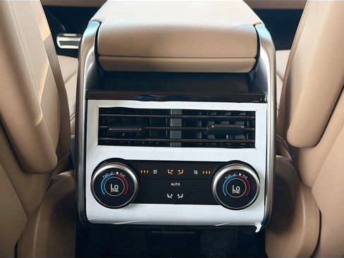 New 2026 Land Rover Range Rover SE image 21