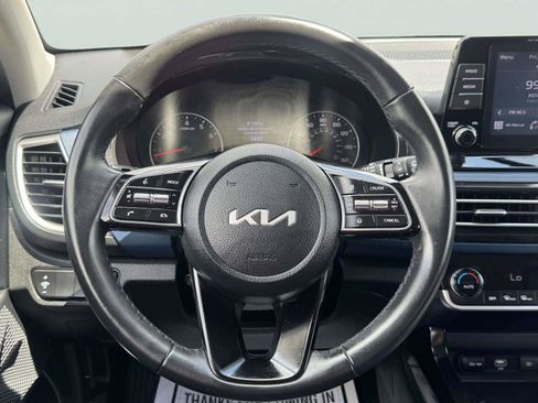 Used 2023 Kia Seltos S FWD image 28