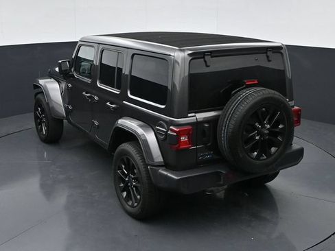 Used 2025 Jeep Wrangler Unlimited Sahara w/ Safety Group AWD/4WD image 34
