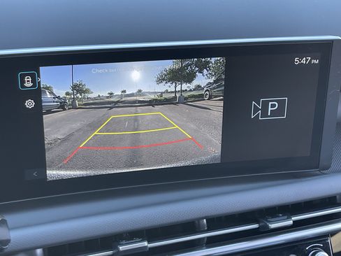 Used 2025 Hyundai Santa Cruz SEL FWD image 30