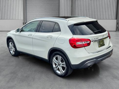 Used 2018 Mercedes-Benz GLA 250 4MATIC image 32