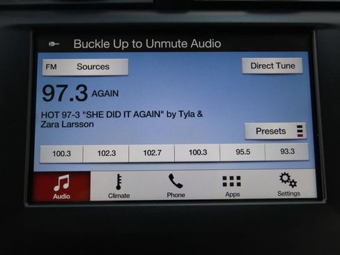 Used 2018 Ford Fusion SE w/ Fusion SE Technology Package FWD image 27