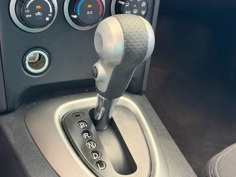 Used 2011 Nissan Rogue SV FWD image 19