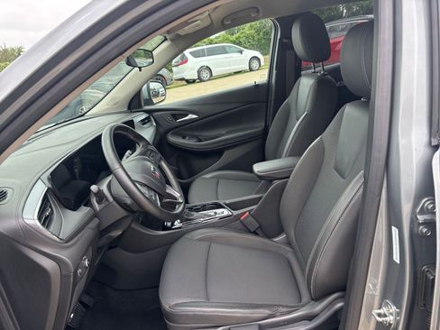 Used 2025 Buick Encore GX Preferred FWD image 25