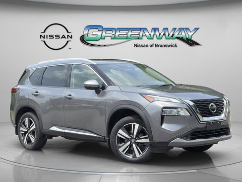 Used 2021 Nissan Rogue SL w/ Premium Package AWD/4WD image 2