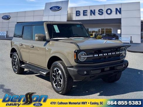 New 2025 Ford Bronco Outer Banks image 1