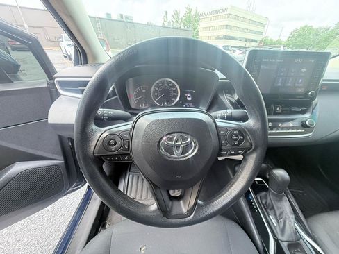 Used 2021 Toyota Corolla LE FWD image 14