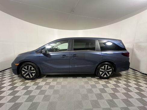 Used 2025 Honda Odyssey EX-L image 4