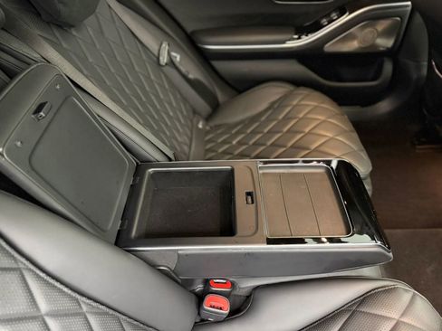 Used 2023 Mercedes-Benz S 580 4MATIC Sedan w/ AMG Line image 25
