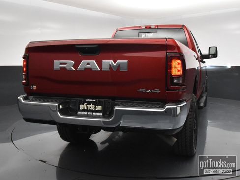 Used 2026 RAM 2500 Tradesman AWD/4WD image 6