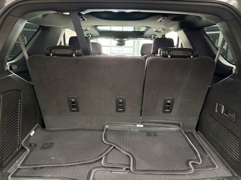 Used 2024 Chevrolet Tahoe High Country image 18