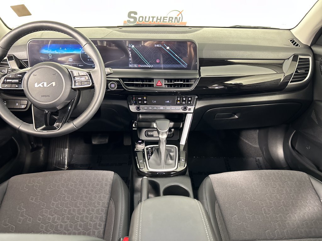 Used 2024 Kia Seltos S FWD image 17