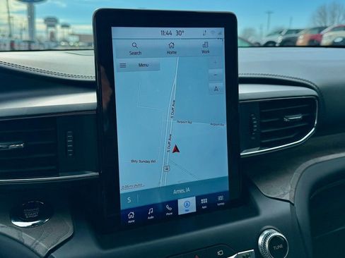 Used 2020 Ford Explorer Platinum w/ Premium Technology Package image 24