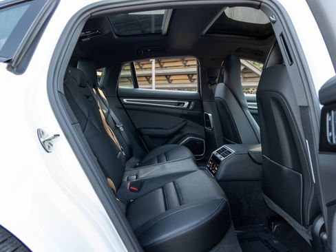 Certified 2023 Porsche Panamera Platinum Edition image 48