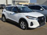 Used 2023 Nissan Kicks S image 3