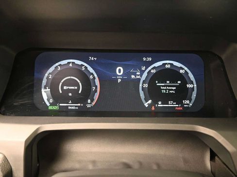 Used 2025 Toyota Tacoma TRD Off-Road AWD/4WD image 7