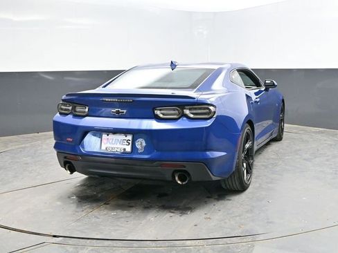 Used 2021 Chevrolet Camaro LT w/ RS Package RWD image 9
