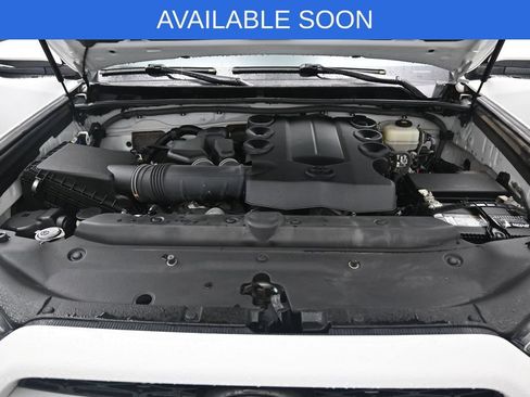 Used 2019 Toyota 4Runner TRD Off-Road Premium AWD/4WD image 38