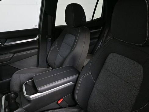 New 2026 GMC Terrain Elevation w/ Black Edition image 5