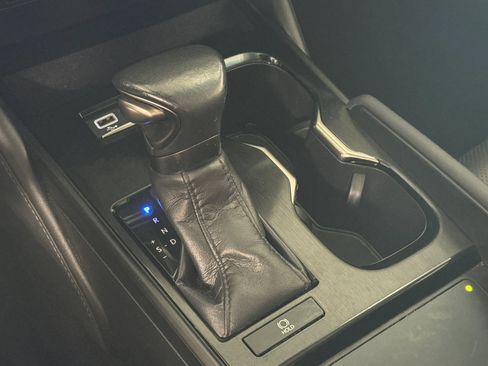 Used 2023 Lexus ES 350 w/ Accessory Package (Z1) FWD image 17