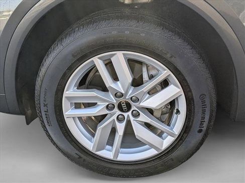 Used 2023 Audi Q5 2.0T Premium w/ Convenience Package AWD/4WD image 22