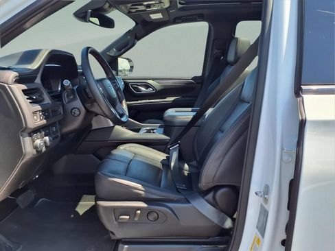 Certified 2023 Chevrolet Suburban RST w/ Luxury Package AWD/4WD image 10