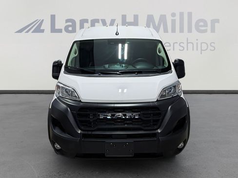 Used 2025 RAM ProMaster 3500 w/ Convenience Group image 8