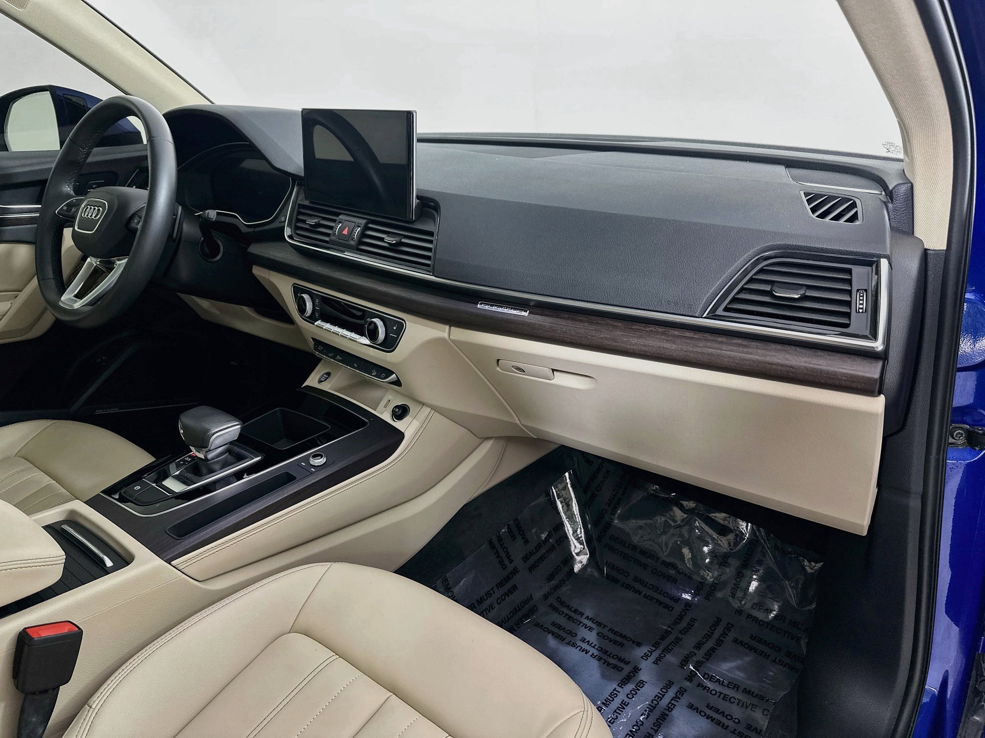 Used 2021 Audi Q5 e Premium Plus AWD/4WD image 30