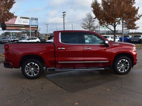 Used 2024 Chevrolet Silverado 1500 High Country w/ Technology Package image 4