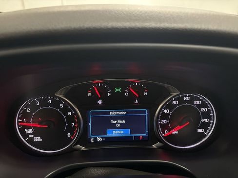 Used 2023 GMC Acadia SLE image 41