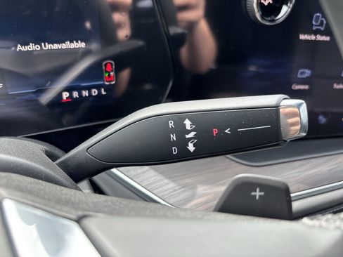 New 2026 Chevrolet Suburban Z71 w/ Comfort Package image 22